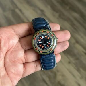 Vintage 1999 Swatch Scuba 200 Blue Dial Wrist Watch